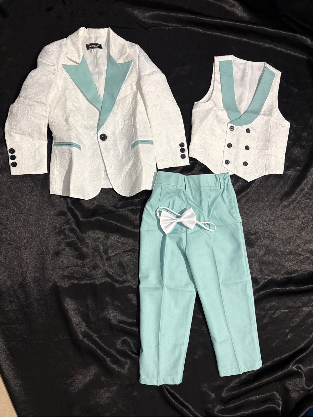 Boy Suit Size 3 White and Mint